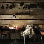 호텔 콤웰 4*